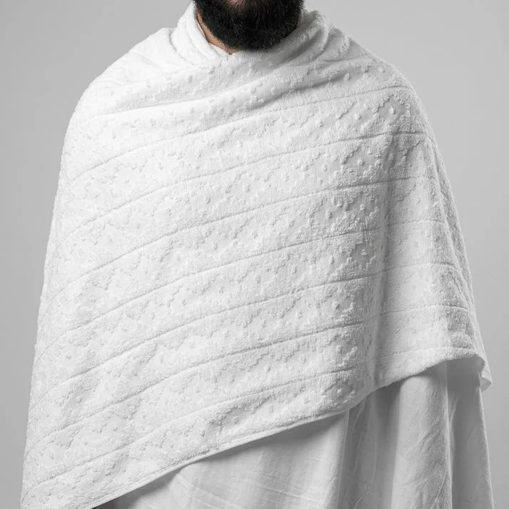 Zero Twist Pure Cotton Ihram (2 Pieces) – Super Soft & Absorbent Double-Sided Towels