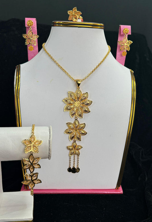 Sitara The Necklace Set By Stonage.