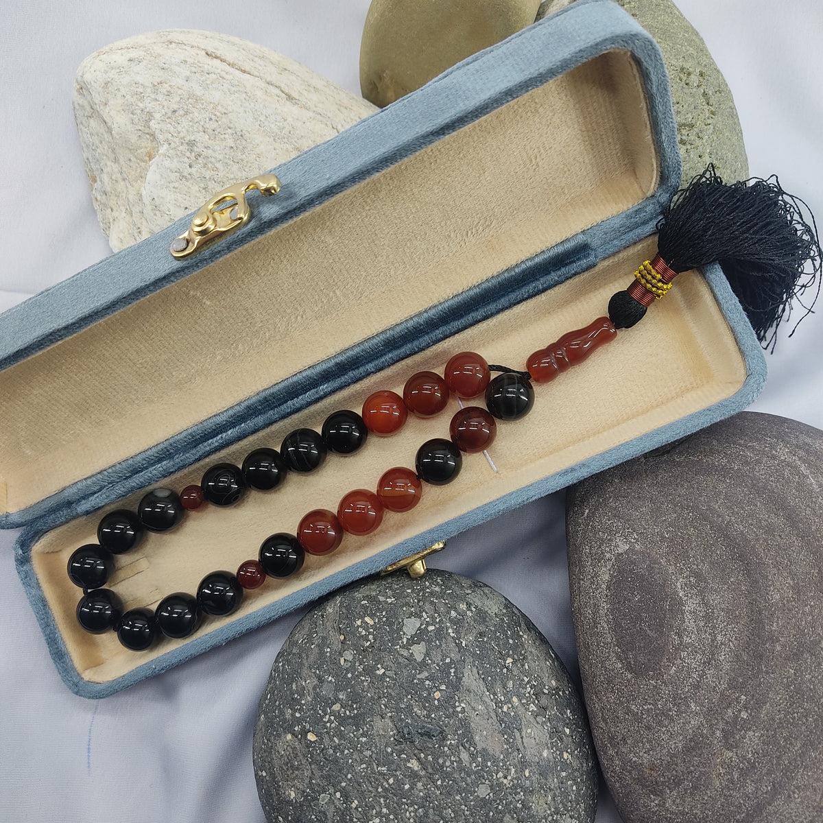 Red & Black  (Sulamaini)  Aqeeq Stone Tasbih 14 mm Size /21 Beads