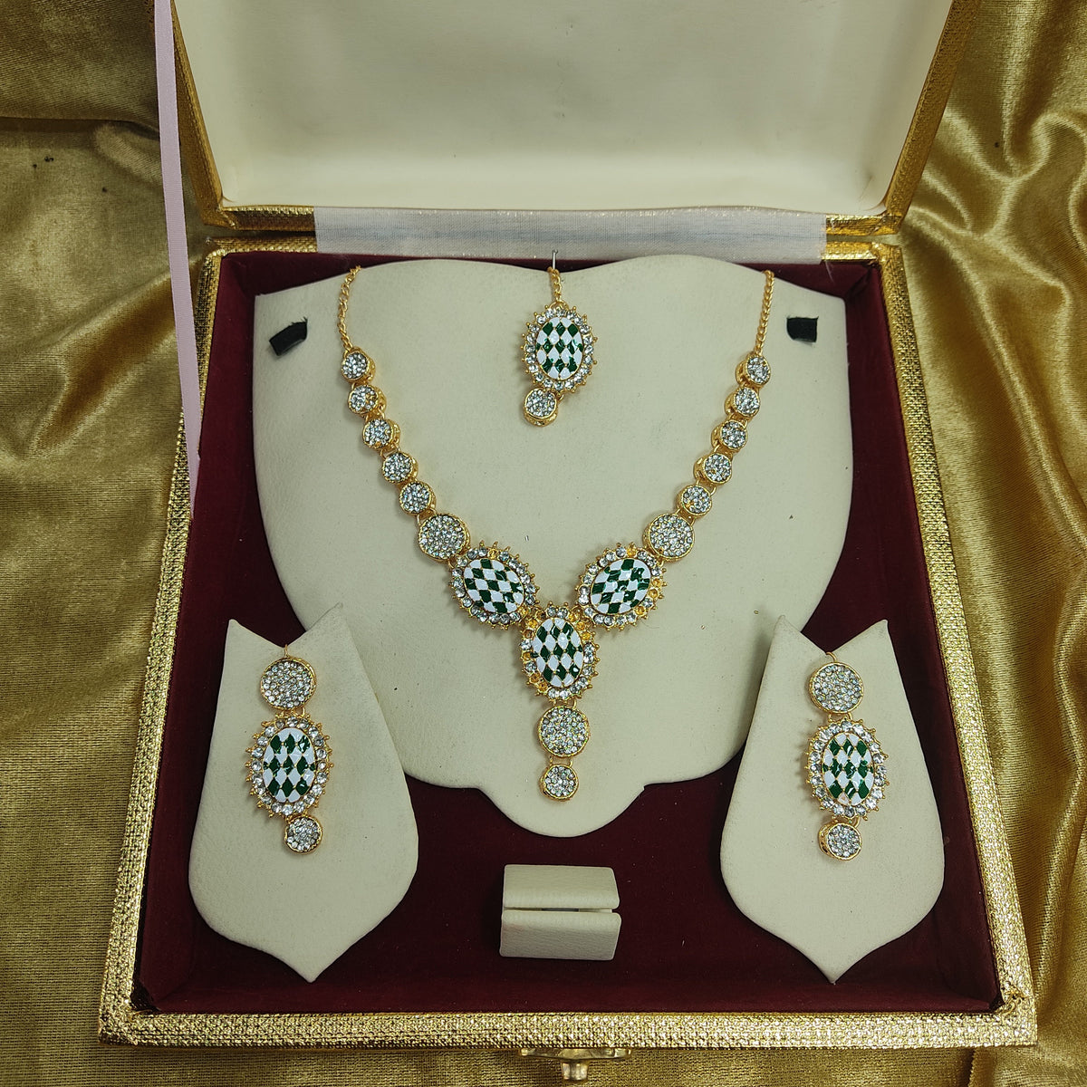 Zaha The Necklace  By Stonage